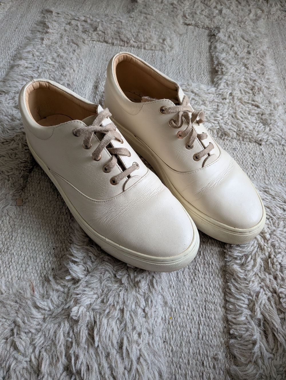 Nisolo Cream Low-Top Leather Sneakers